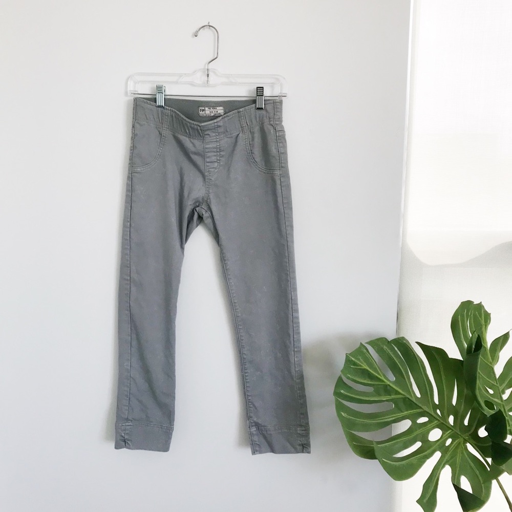 Free People Cropped / Capri Grey Jeans